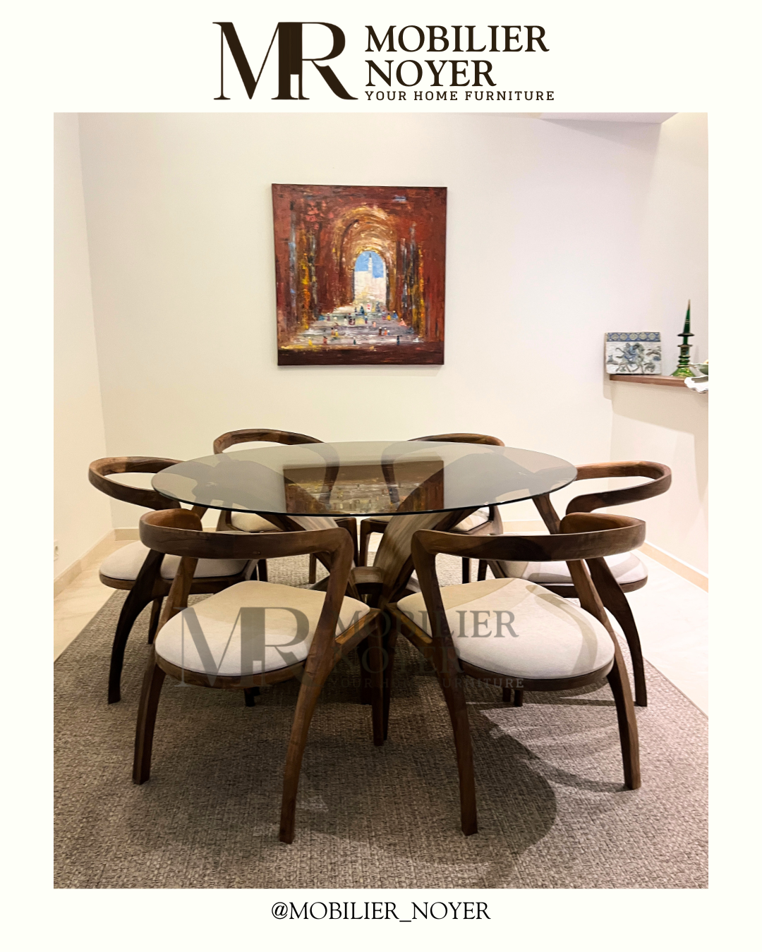 Ensemble Table à Manger Ronde en Noyer & Chaises Assorties