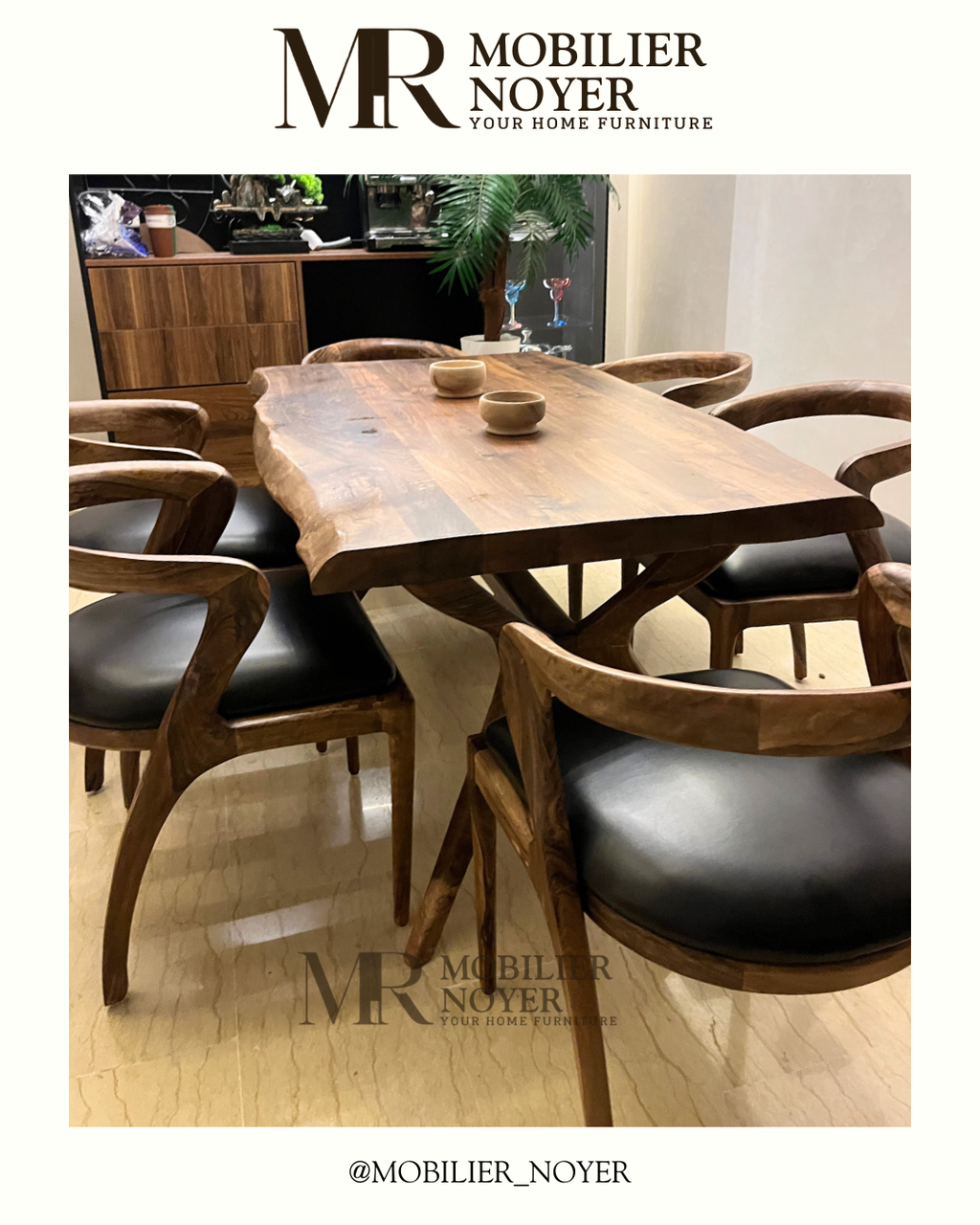 Ensemble Table à Manger Noyer Bords Naturels & Chaises Cuir Noir