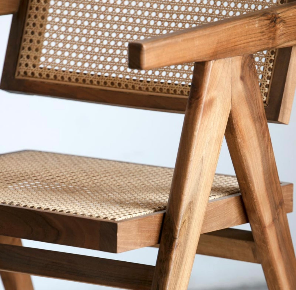 Chaise Vintage en Noyer & Cannage Naturel