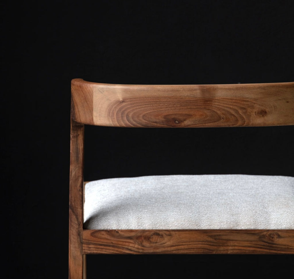 Chaise Design en Noyer & Assise Écru