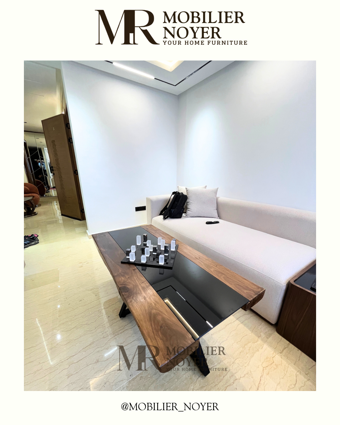 Table Basse en Noyer Massif