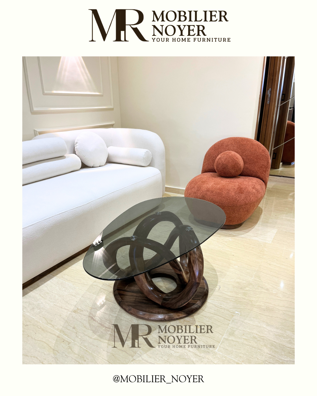 Table Basse Sculpturale en Noyer & Verre Fumé