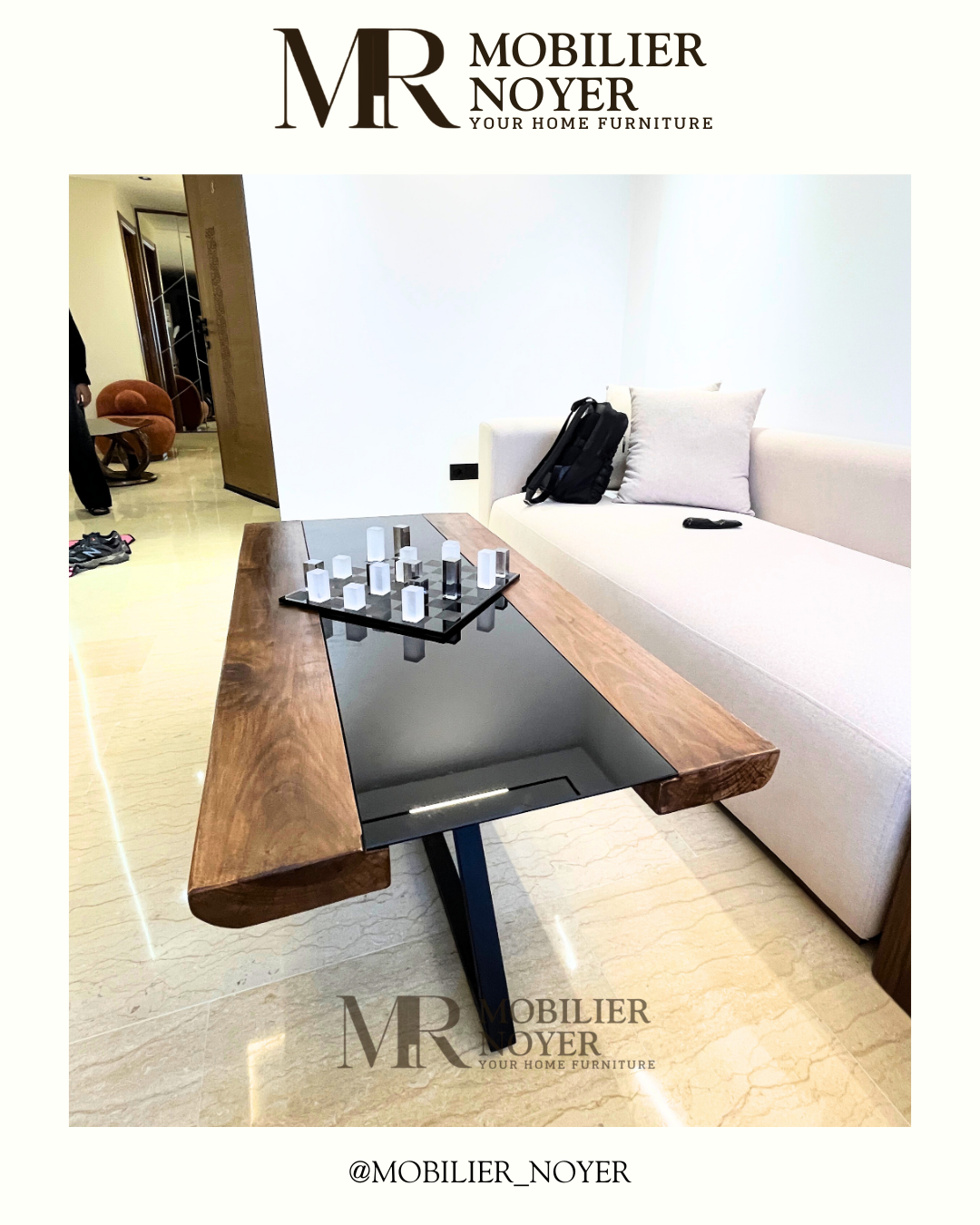 Table Basse en Noyer Massif