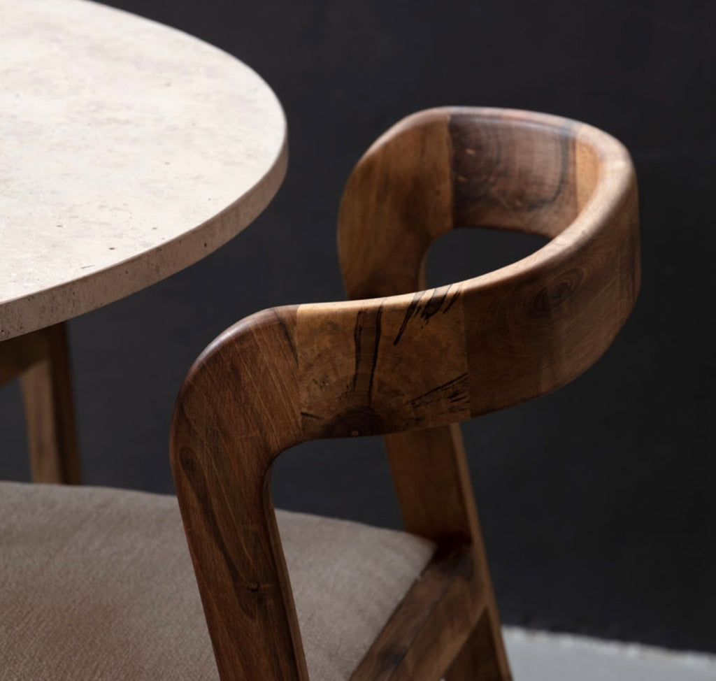 Chaise Design en Noyer & Assise Écru