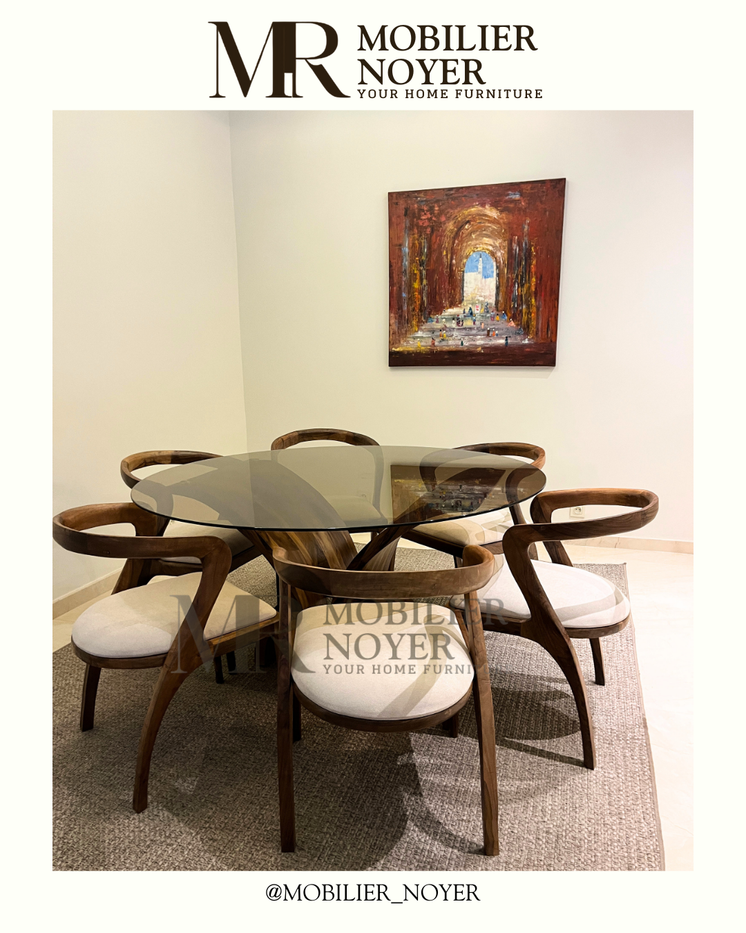 Ensemble Table à Manger Ronde en Noyer & Chaises Assorties