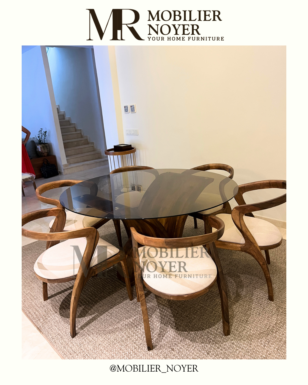Ensemble Table à Manger Ronde en Noyer & Chaises Assorties